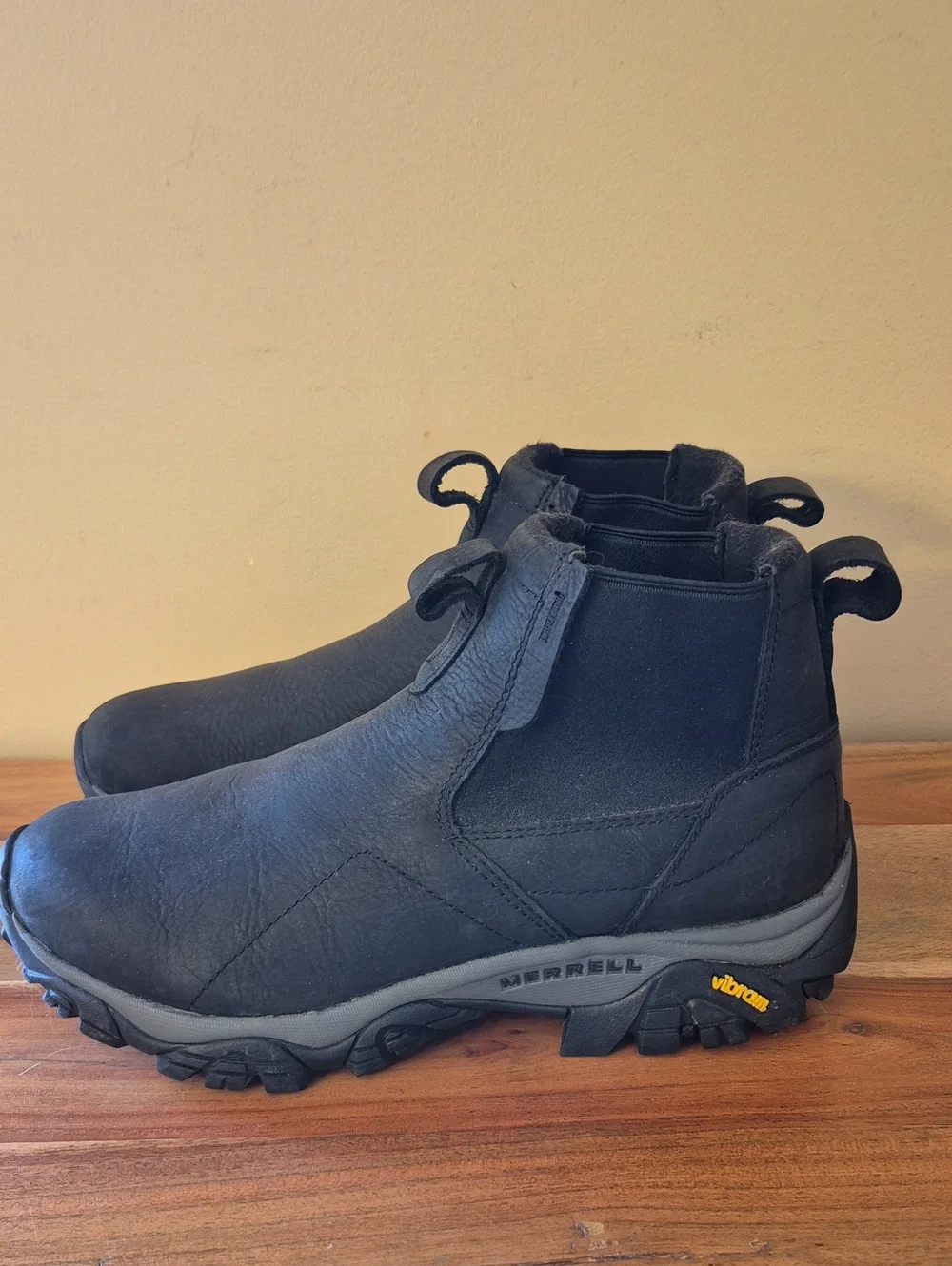 Merrell Moab Chelsea Adventure Men’s Slip-On Hiking Boot - Black Sz. 9.5